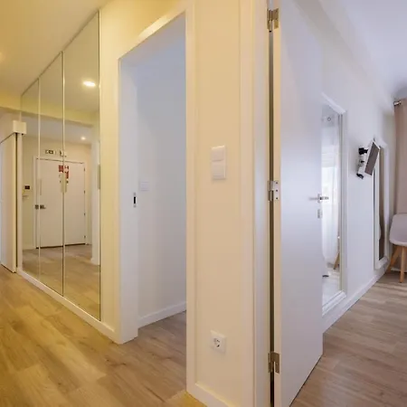 Апартаменты Btheguest Понта-Делгада